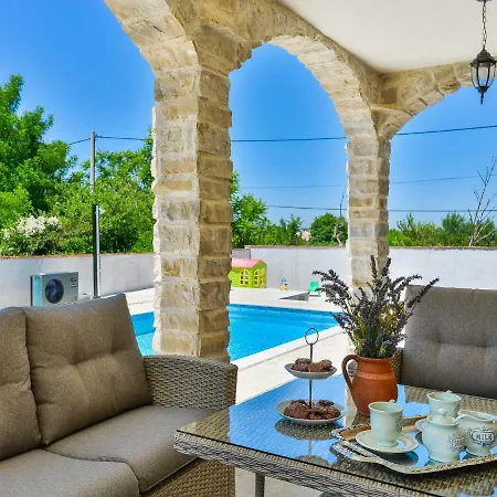 Villa Ledina Privlaka (Zadar)