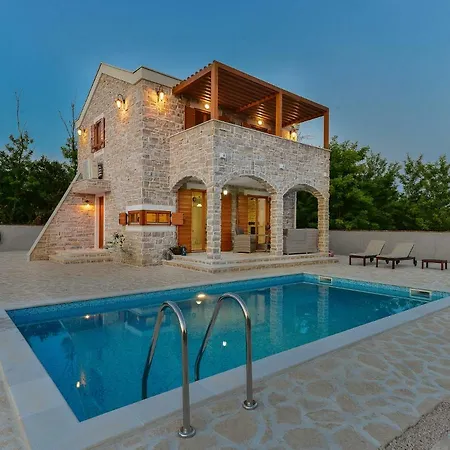 Ledina Villa Privlaka (Zadar)